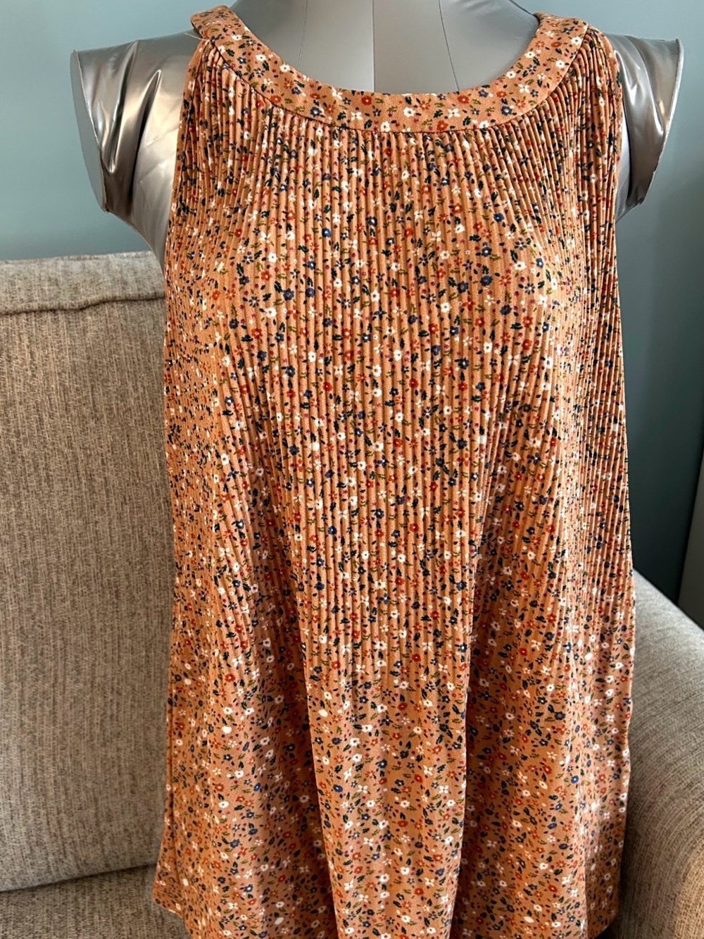 Adrianna Papell Rust Floral Pleated top